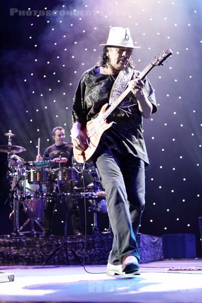 CARLOS SANTANA - 2010-10-12 - PARIS - Bercy - 